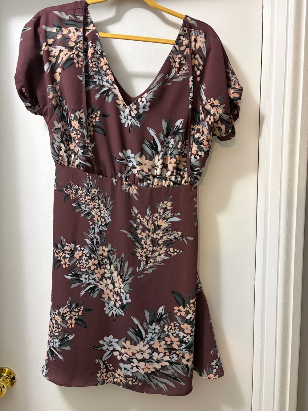 RW&CO. Plum Floral V-Neck Mini Dress